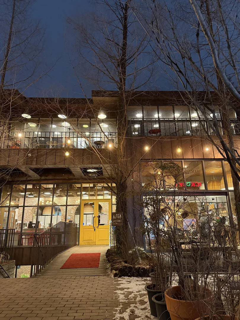 This isn’t just another pretty café in Gangnam (4/5)