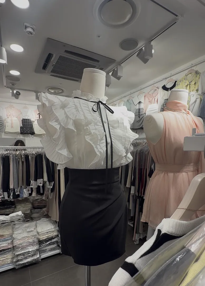 THIS IS WHAT’S HIDING UNDER GANGNAM STATION (2/4)
