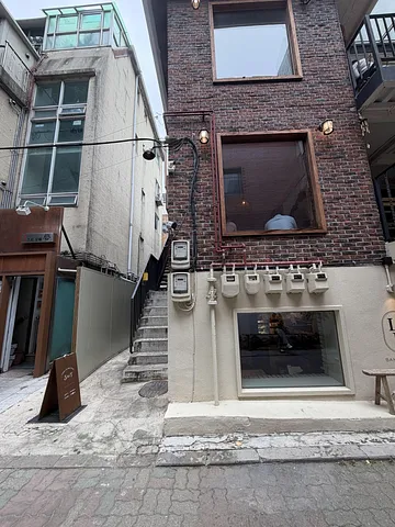 Must-visit souffle pancake cafe in Seongsu (4/4)