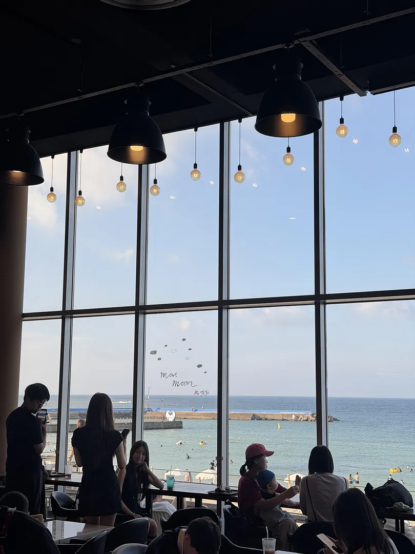 Mou Moon Cafe (무문카페) (3/4)