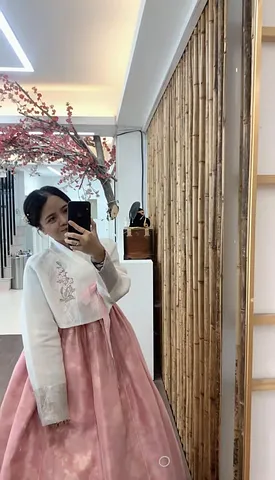 Hanbok🎀 (2/5)