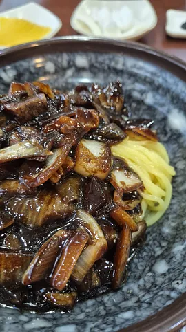 What’s the best Korean food you’ve ever had in Korea? 🇰🇷🍴 (2/5)