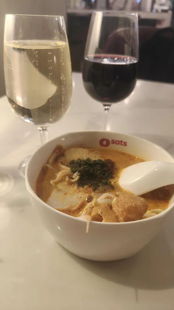 Laksa and Wine at Changi Airport