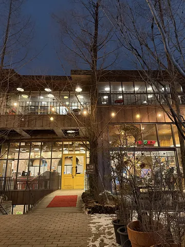 This isn’t just another pretty café in Gangnam (4/5)