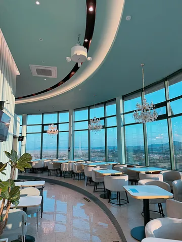 The 360° Café You Need to Visit in Daebudo (1/5)