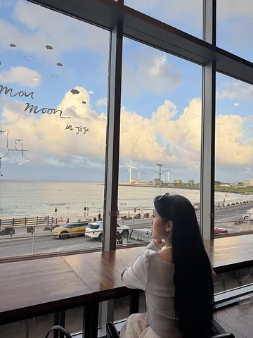 Mou Moon Cafe (무문카페) (1/4)