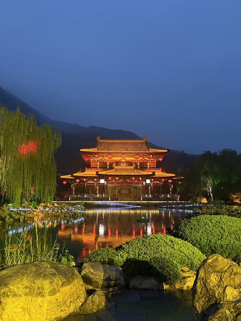 China 🇨🇳 (1/4)