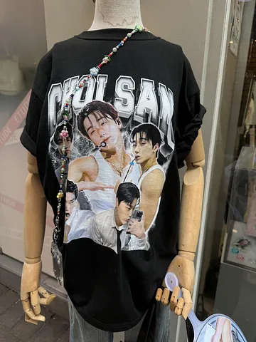     Make your own Korean souvenir in Myeongdong!  (3/5)