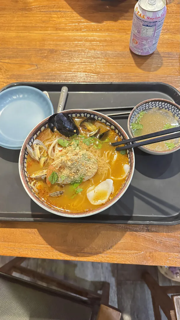 Thai food  (2/4)