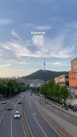 Have you ever been to Itaewon in Seoul? (2/4)