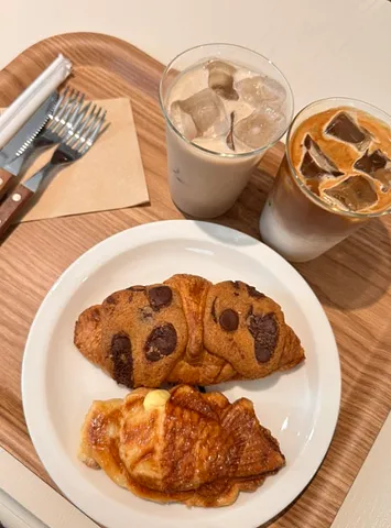 Seongsu-dong has many popular cafes (3/5)
