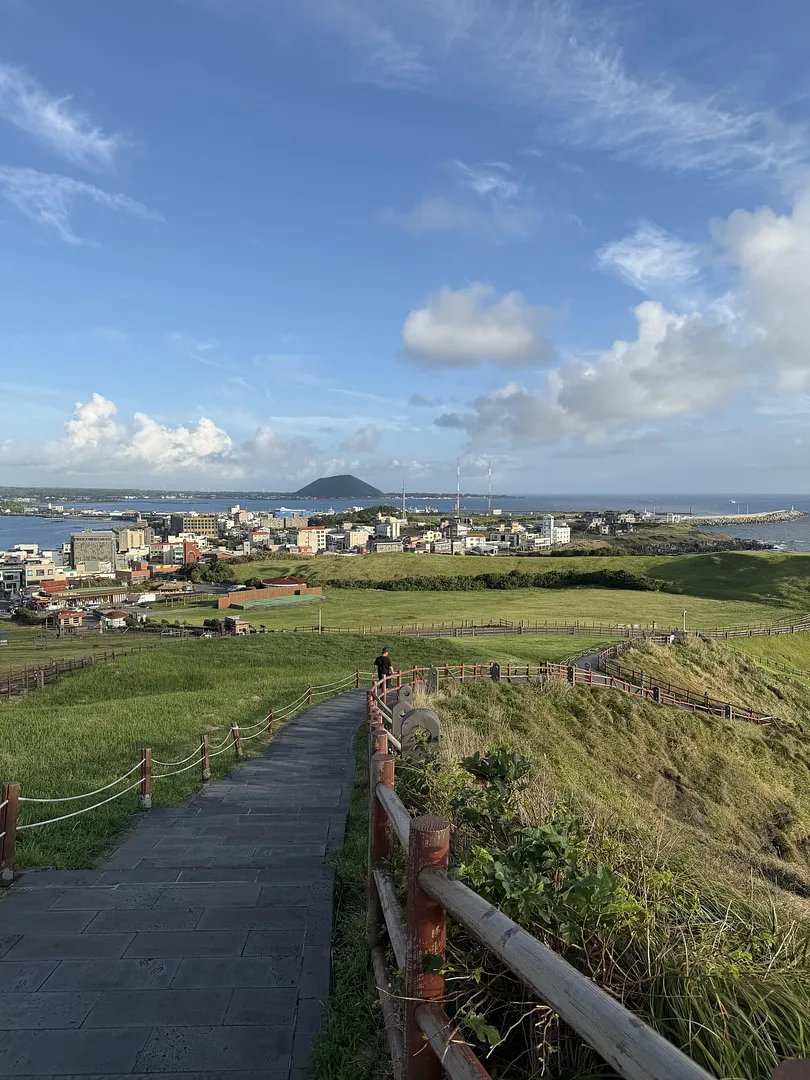 Where Jeju’s Sunrise Meets the Sea (5/5)